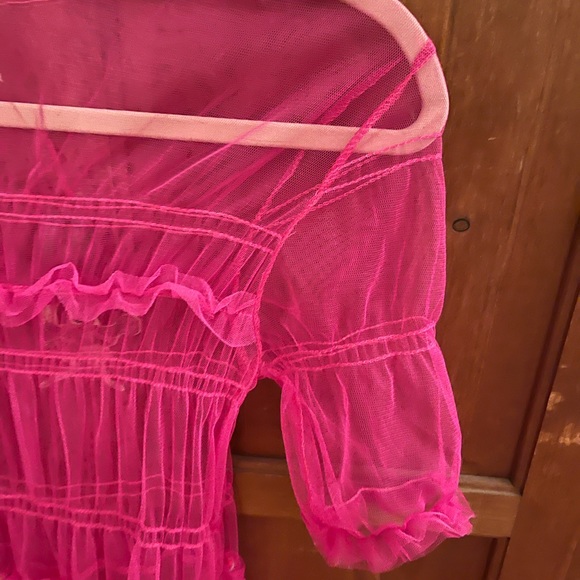 Pink sheer floor lengh princess dress - Picture 3 of 3